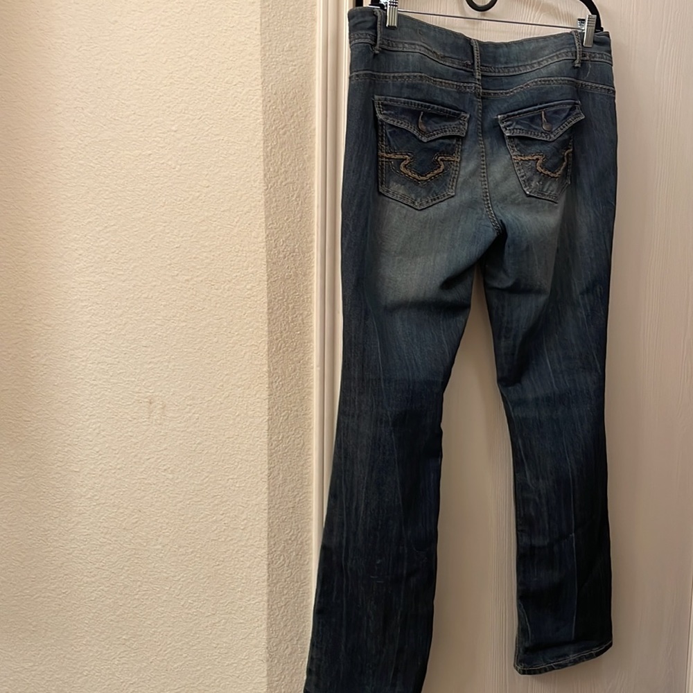 Jeans - Picture 2 of 4